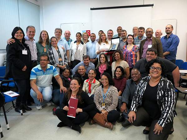 Sindicalistas turcos e brasileiros trocam experiências em encontro no Cesteh