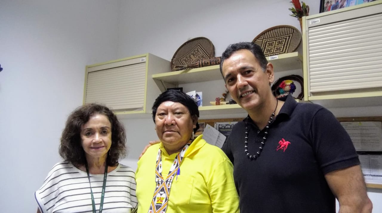 Lider indígena Davi Kopenawa Yanomami visita a ENSP