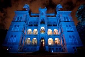 Castelo da Fiocruz será iluminado de azul contra o Aedes