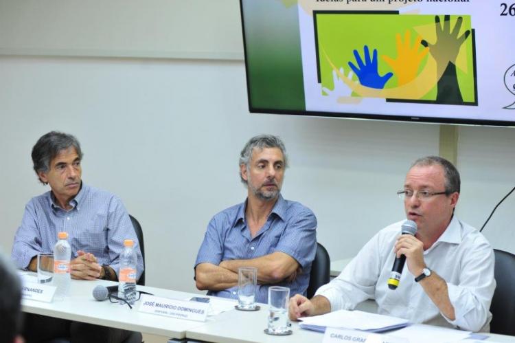 Pesquisador da ENSP participa de debate sobre desenvolvimento de ideias para um projeto nacional