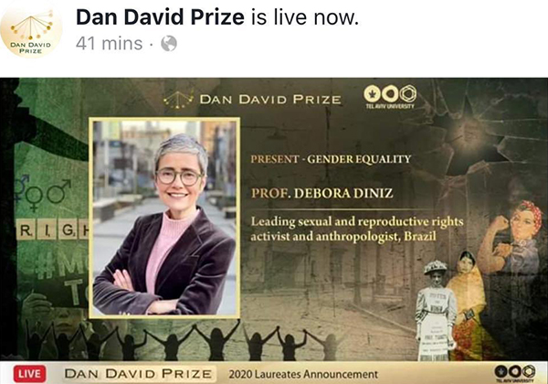 Debora Diniz recebe prêmio por sua luta pela igualdade de gênero