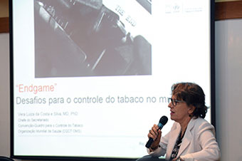 ENSP debate o contexto internacional do tabaco